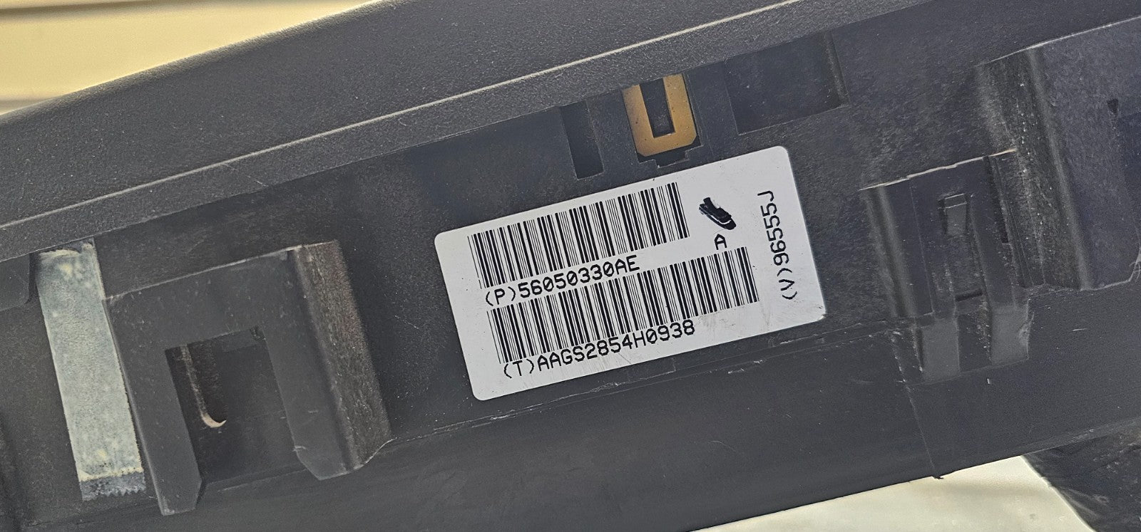 🔥2006 Commander Grand Cherokee 3.7L Engine HOOD FUSE Relay BOX Release Cover