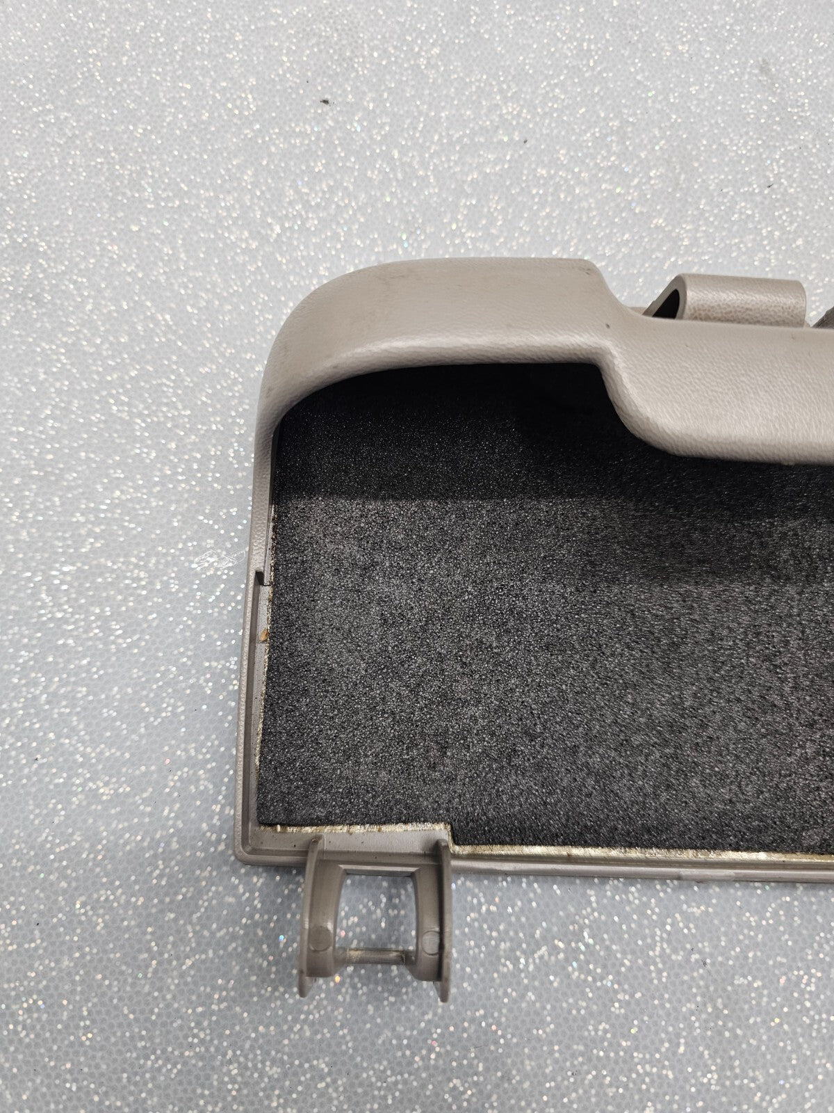🔥97-03 Ford F150 EXPEDITION Overhead Console SUNGLASS Opener Door GRAY 08