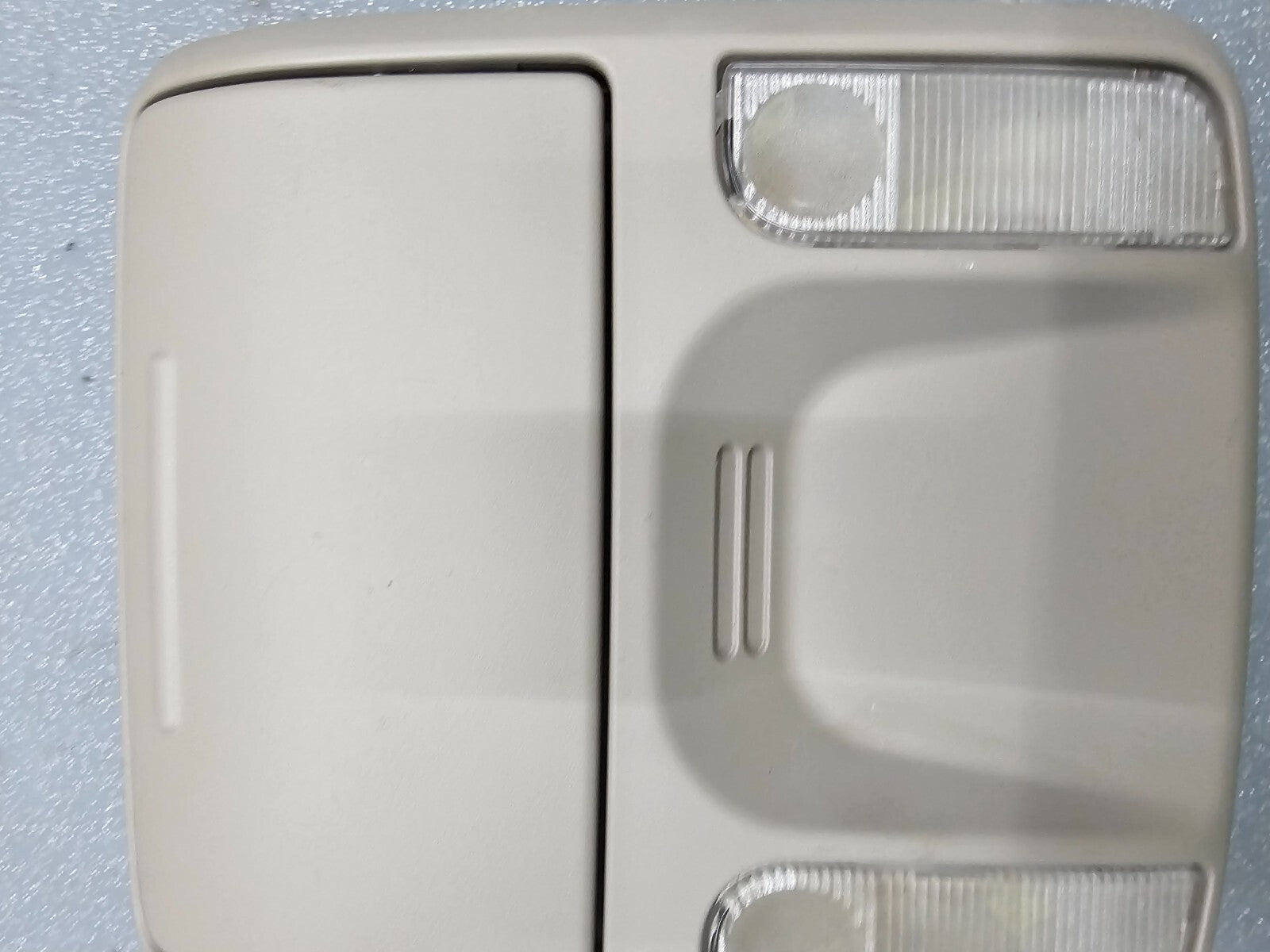 🔥04-08 Chrysler Pacifica Overhead Console Dome Map Light Lamp Assembly TAN