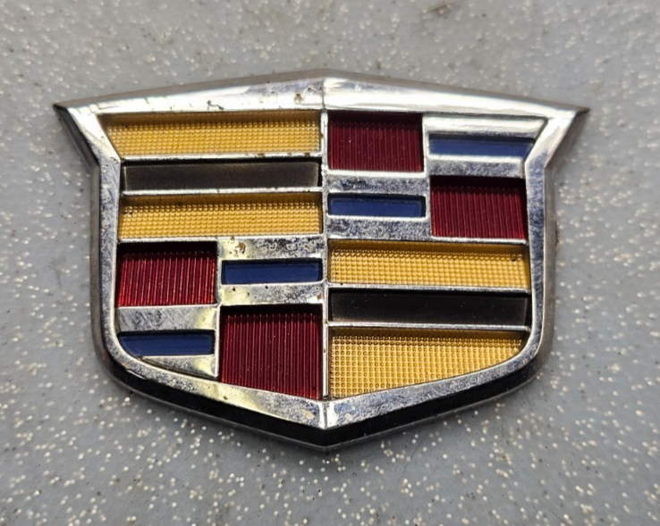 🔥2013-2014 CADILLAC ATS ELR RADIATOR EMBLEM LOGO ASSEMBLY SYMBOL OEM GM
