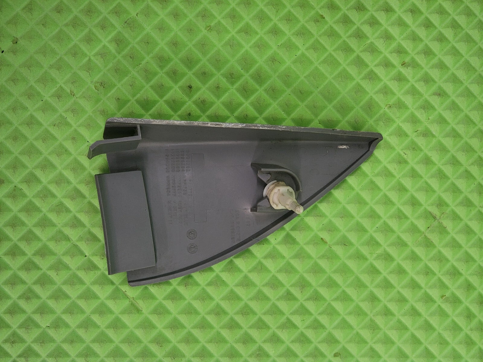 🔥1995-1998 Chevrolet Tahoe Suburban Door Panel Mirror Cover Trim RIGHT GRAY