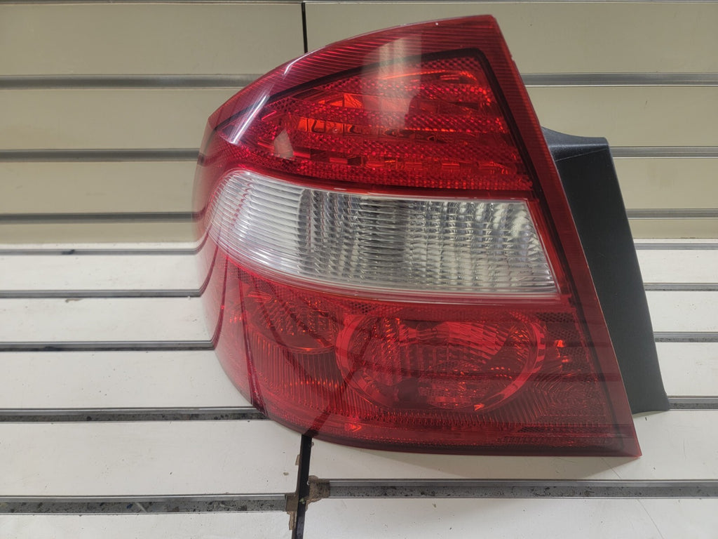 🔥2005-2007 Ford Five Hundred Tail Light taillight lamp left driver side