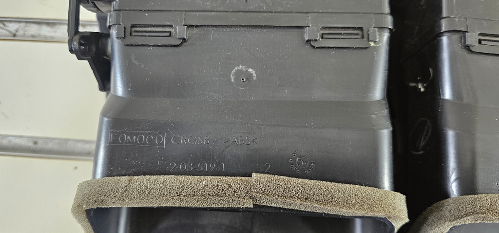🔥2006-2009 Ford Fusion Mercury Milan Dash Storage Cubby Vent Trim