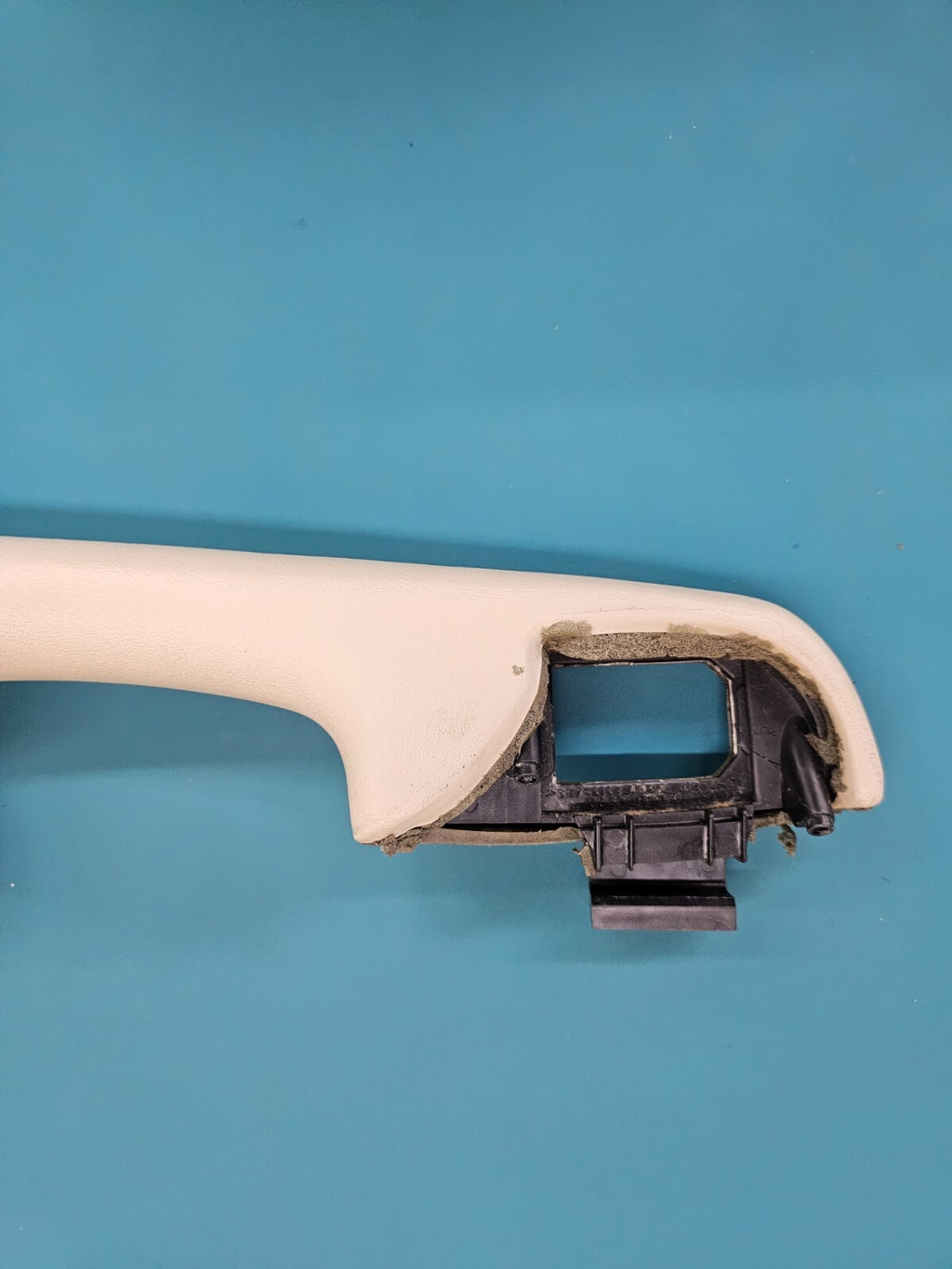 🔥99-06 Silverado SIERRA TAHOE Door Panel ARMREST Rear LEFT Handle LIGHT TAN H3