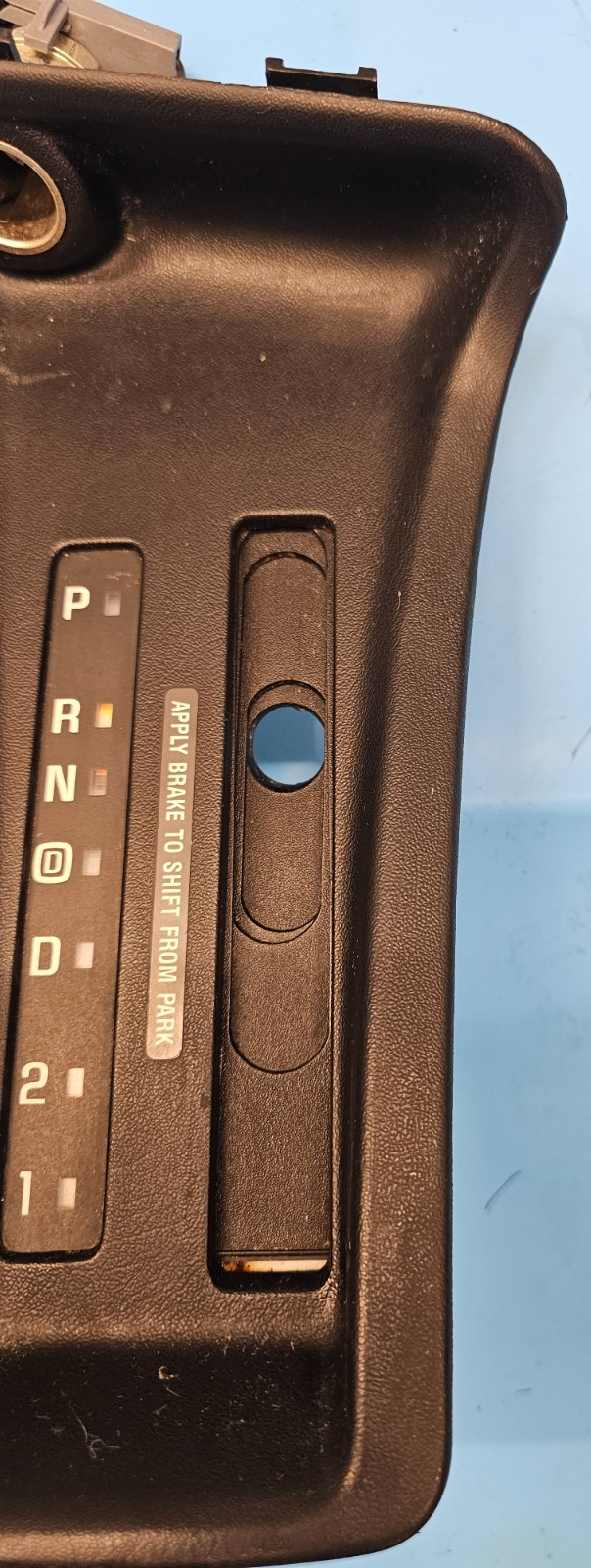 🔥95-99 CHEVROLET MONTE CARLO Shift Shifter Bezel Assembly Auto Transmission