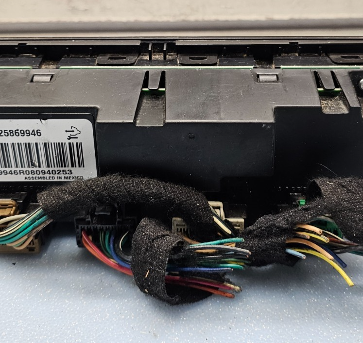 07-11 Silverado Sierra YUKON Dash Heater AC CLIMATE Control Temperature Digital