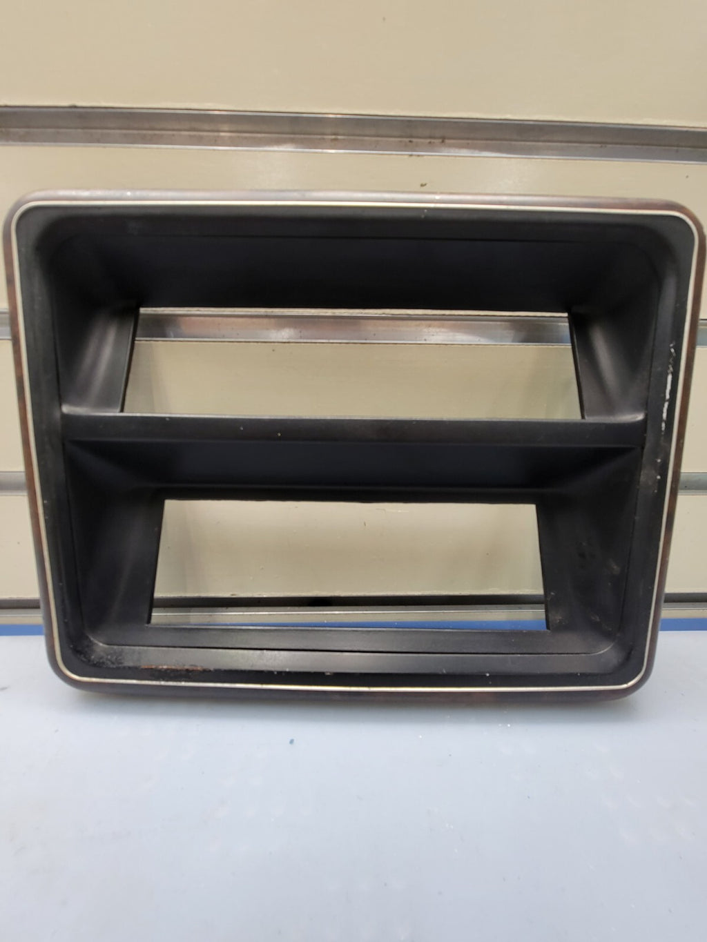 🔥87-91 Ford F150 F250 F350 Bronco Center Dash Radio Bezel Trim OEM Woodgrain