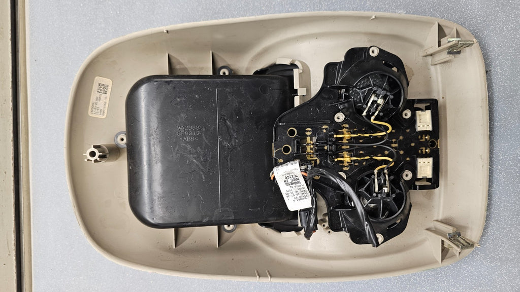 🔥99-06 SIERRA SILVERADO Overhead Roof Console Dome Map Lights Storage Tan
