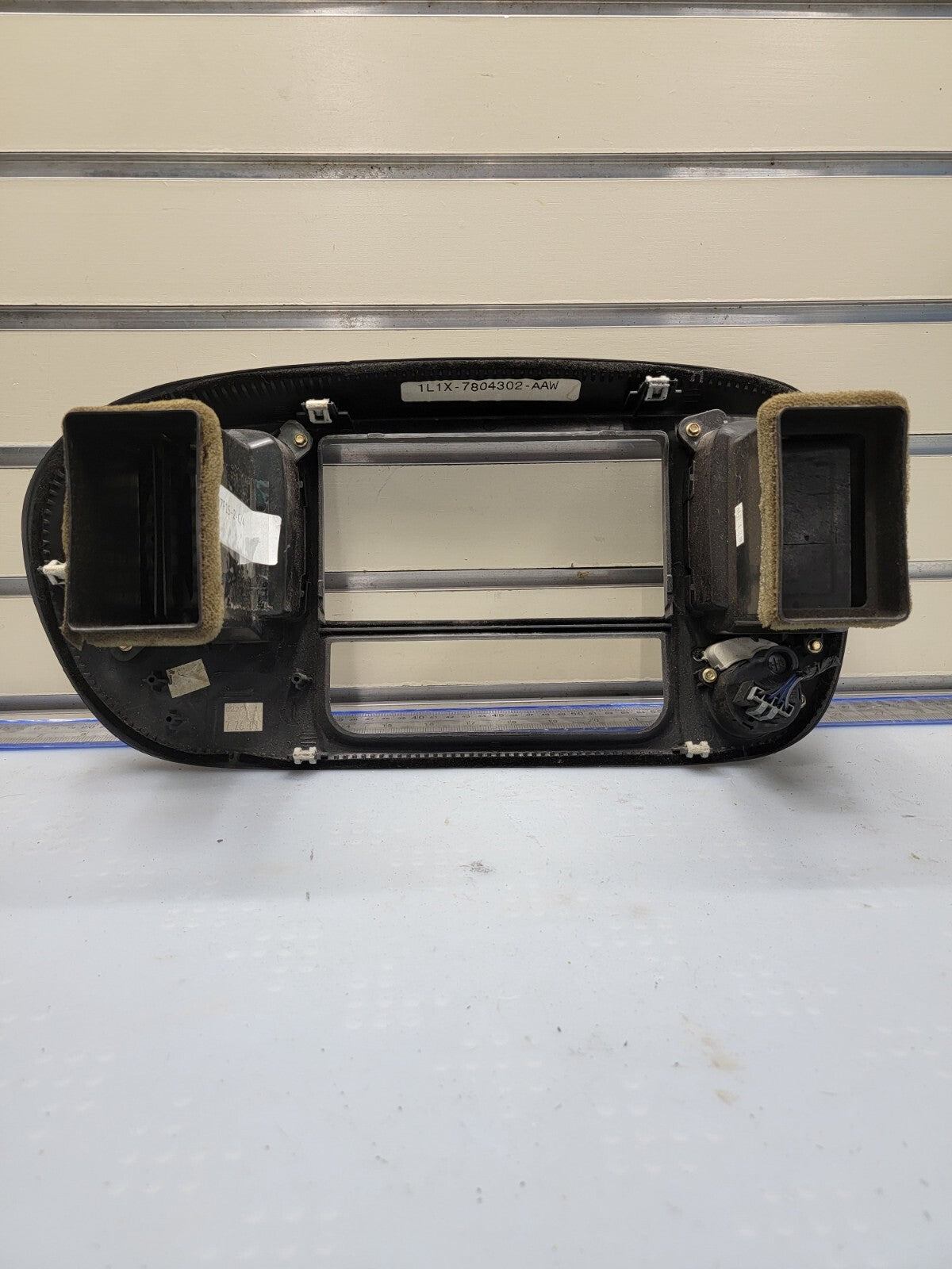 🔥97-03 Ford F150 Center Dash Radio Climate Trim BEZEL Panel AIRBG Line GRAY
