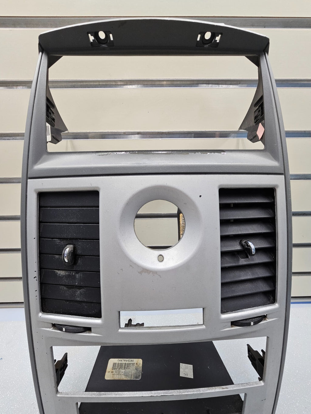 08-10 Grand Caravan Town Country Dash AM FM Radio Stereo Trim Bezel Panel SILVER