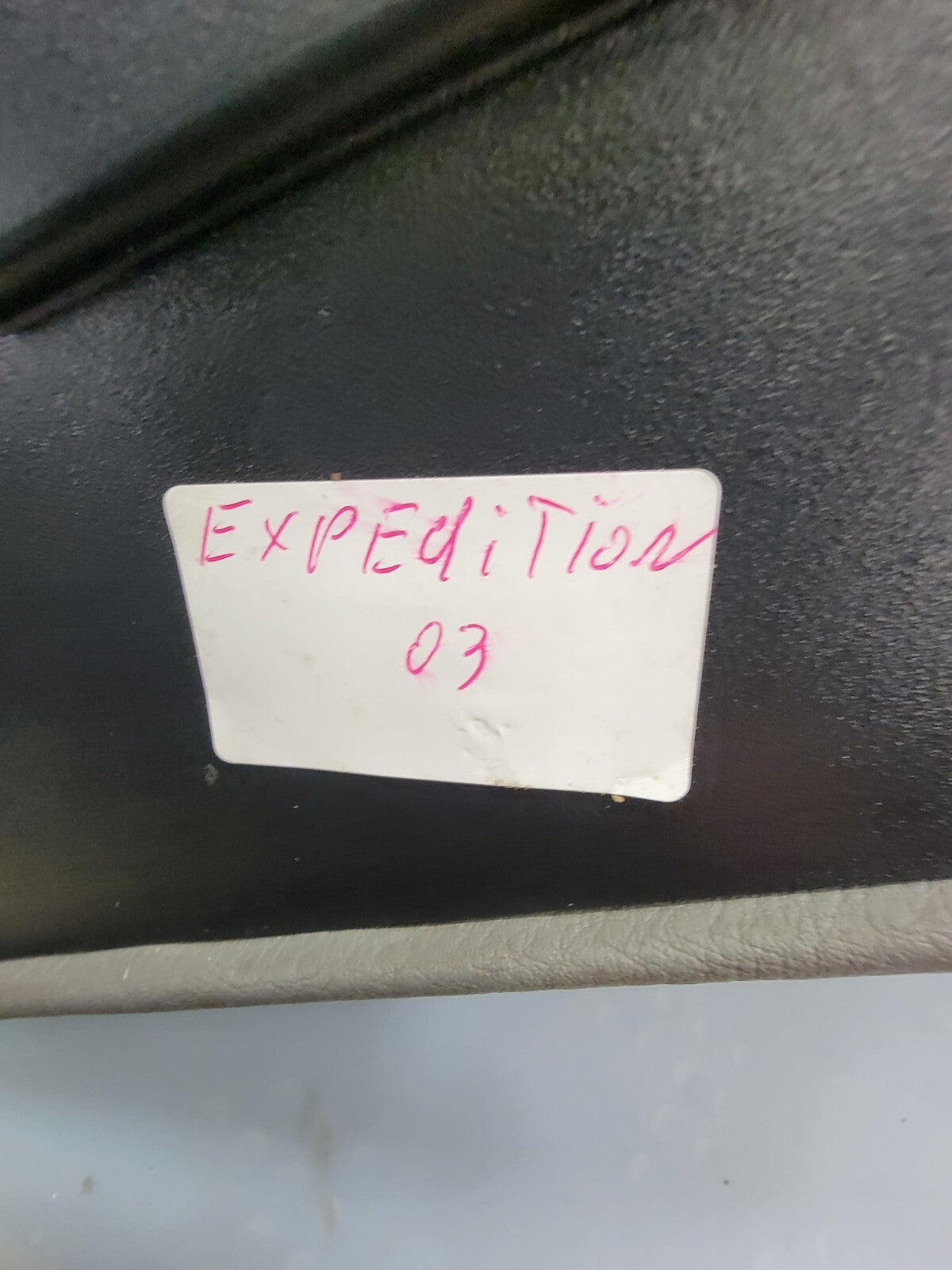 🔥2003-2006 FORD EXPEDITON CENTER CONSOLE ARMREST LID GRAY LEATHER