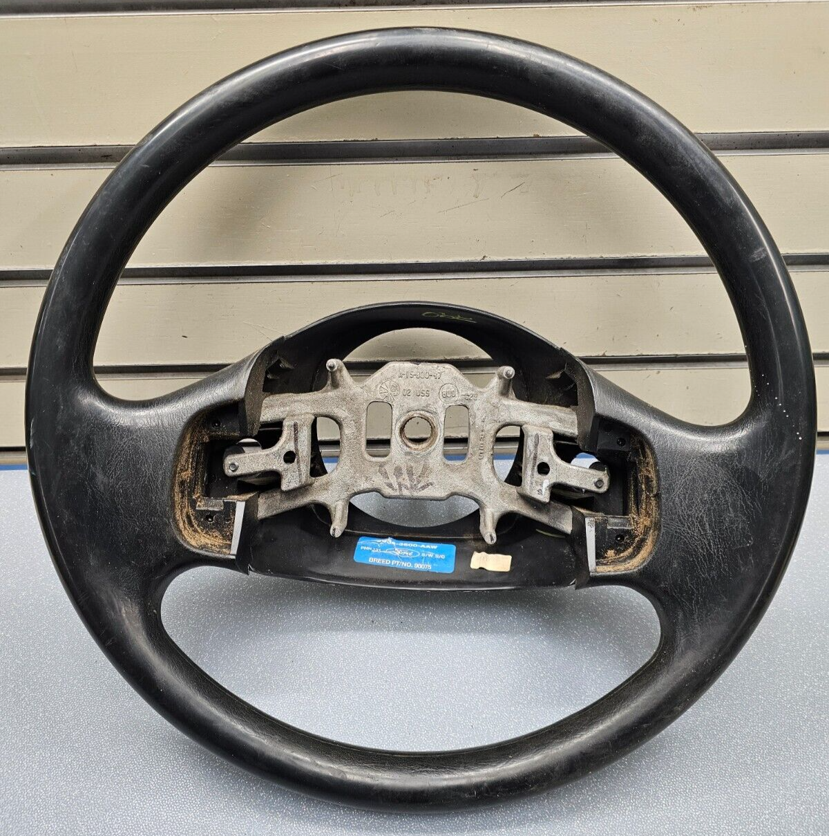 99-07 FORD F250 F350 SUPER DUTY Left Driver Steering Wheel Leather Column Black