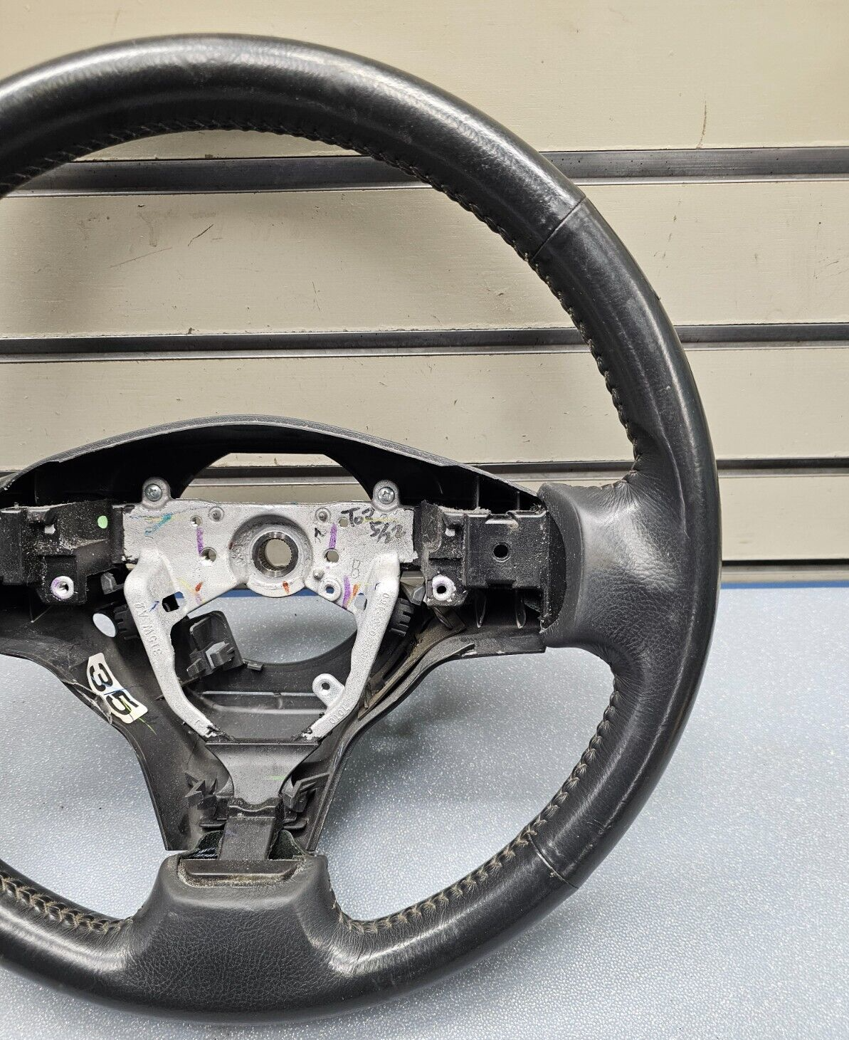 🔥06-12 TOYOTA RAV4 LEFT DRIVER STEERING COLUMN WHEEL COVER LEATHER BLACK OEM