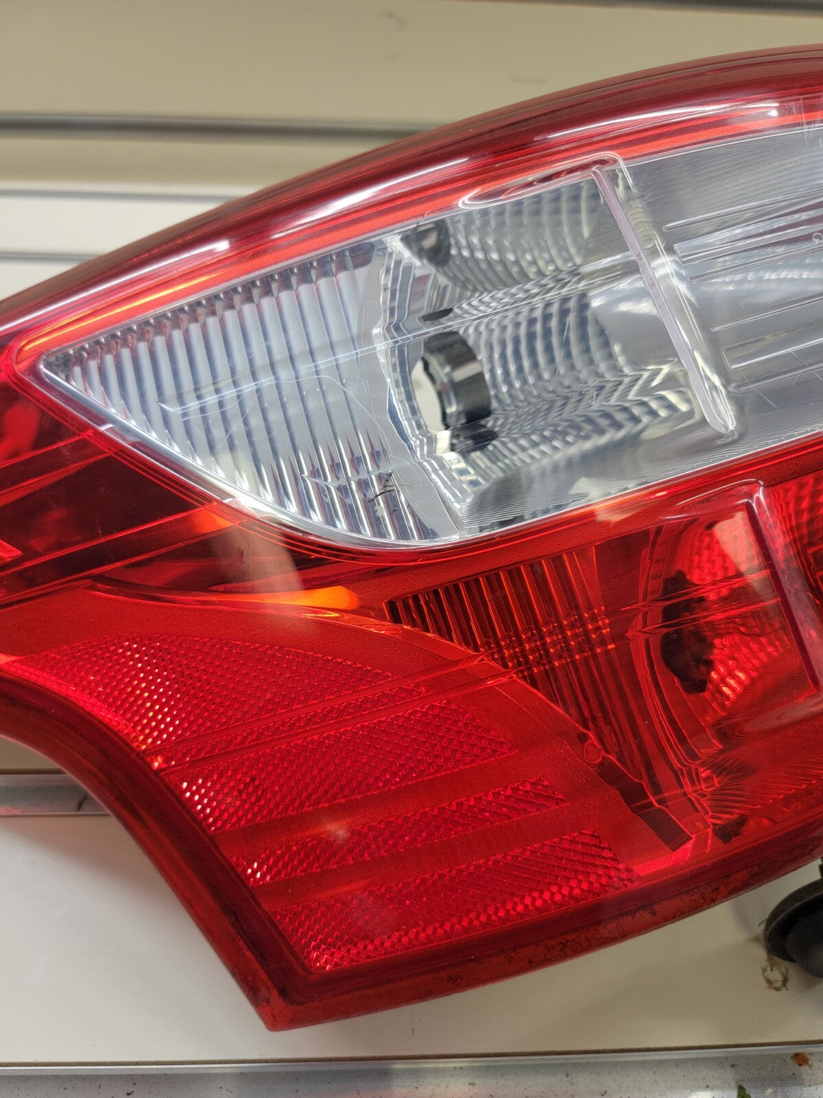 🔥2012-2014 Ford FOCUS Sedan TAILLIGHT Tail Light Lamp left driver