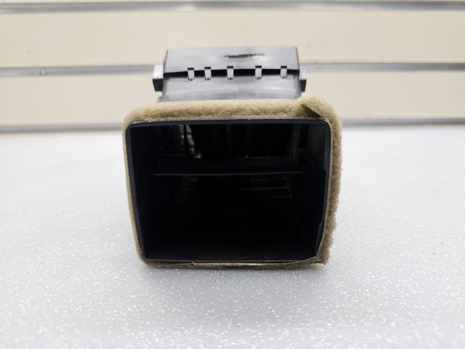 🔥06-11 Cadillac DTS Center Dash Air Vent Left Driver Climate Conditioning OEM