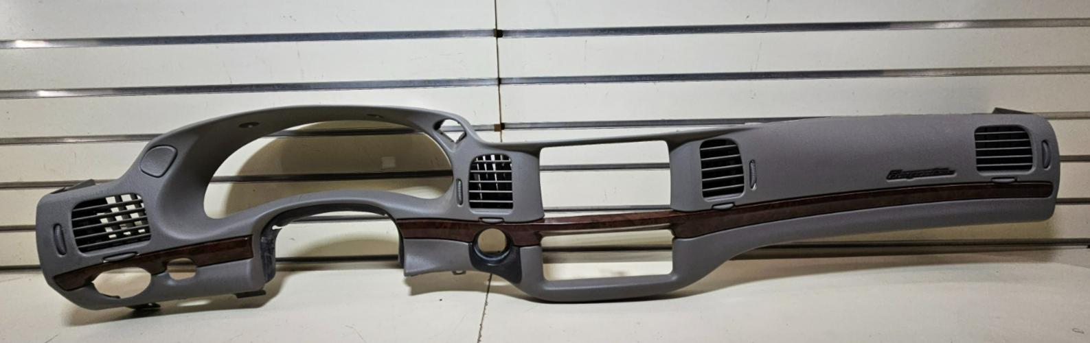 🔥00-05 IMPALA Dash INSTRUMENT Cluster Bezel Radio Speedo Gauge Trim Gray