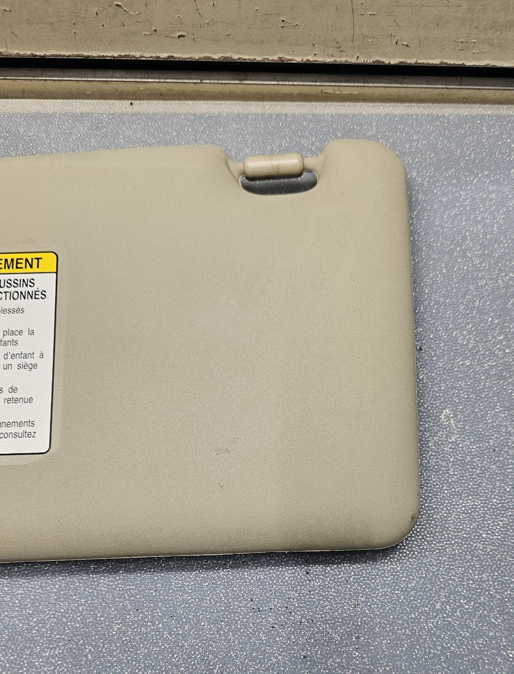 🔥2008-2013 Nissan Rogue Left Driver Upper Front Sun Visor Mirror OEM