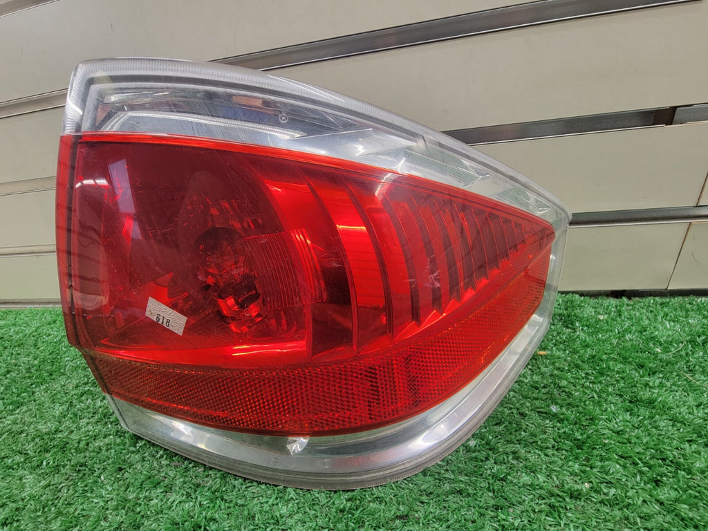 🔥08-11 Ford Focus Sedan Right passenger Tail Light Lamp Assembly Chrome OEM