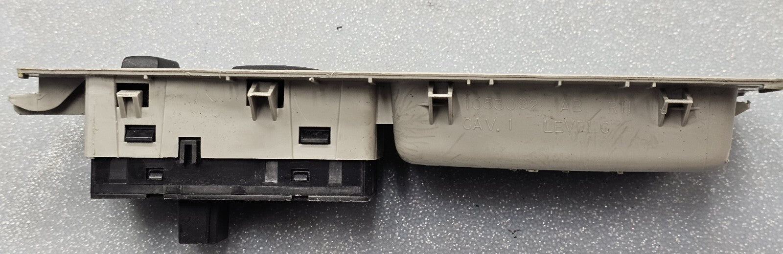 🔥05-10 JEEP Grand Cherokee Commander Right Passenger Power Window Switch LT Tan
