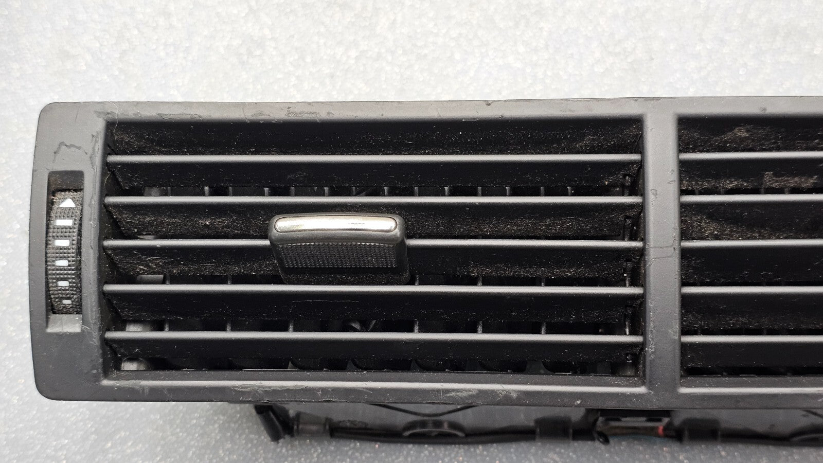 02-08 AUDI B7 A4 S4 RS4CENTER DASH PANEL A/C HEATER AIR VENT CONDITIONING BLACK
