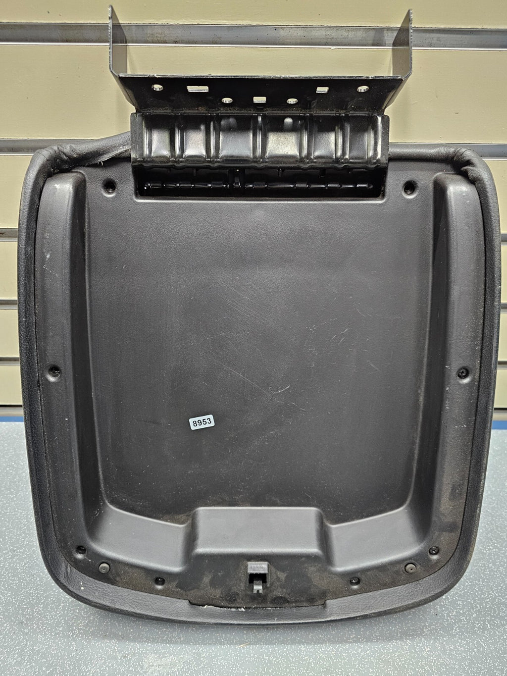 🔥07-14 Silverado Sierra Center Console Armrest Lid Leather Cover Assembly Black