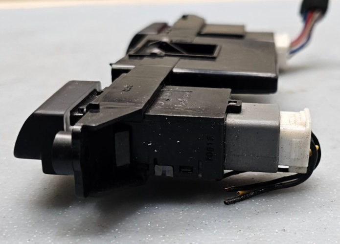 🔥05-10 Kia Sportage Hazard Switch Control Dash Clock Display Time Black OEM