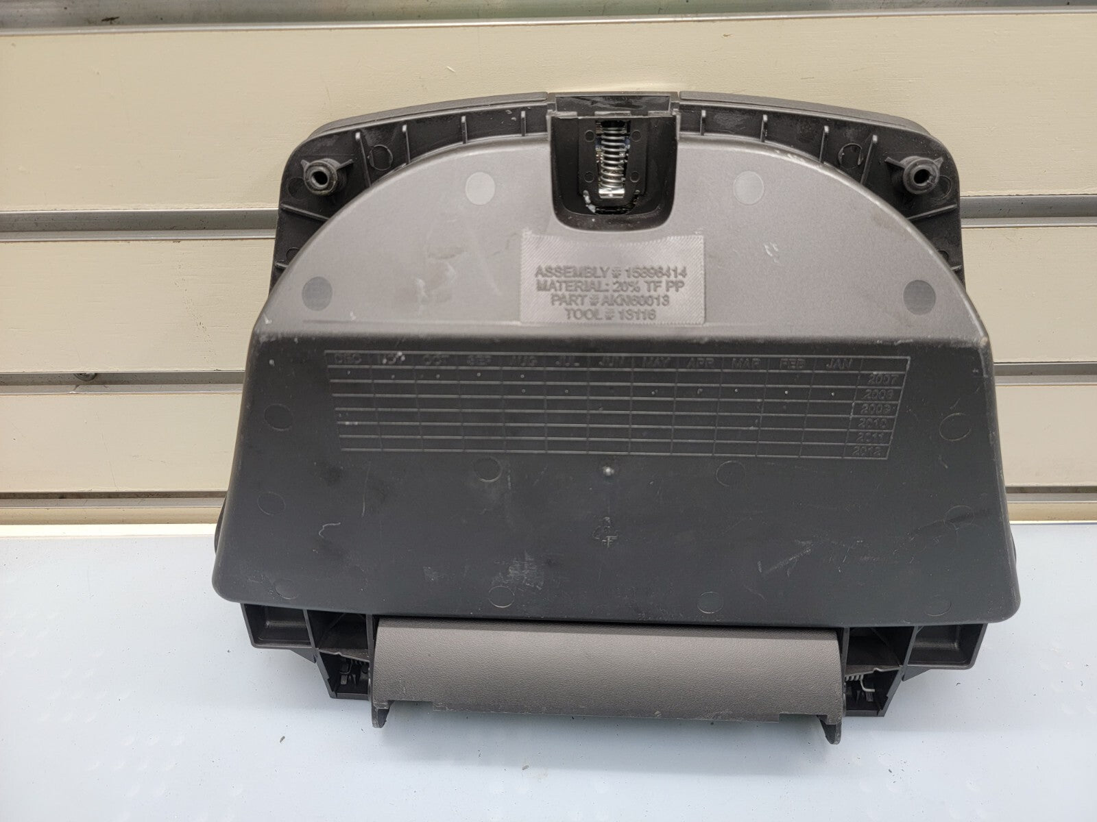 🔥2008-2012 Chevrolet Malibu  DASH CENTER CUBBY BIN COMPARTMENT Storage Bin GRAY