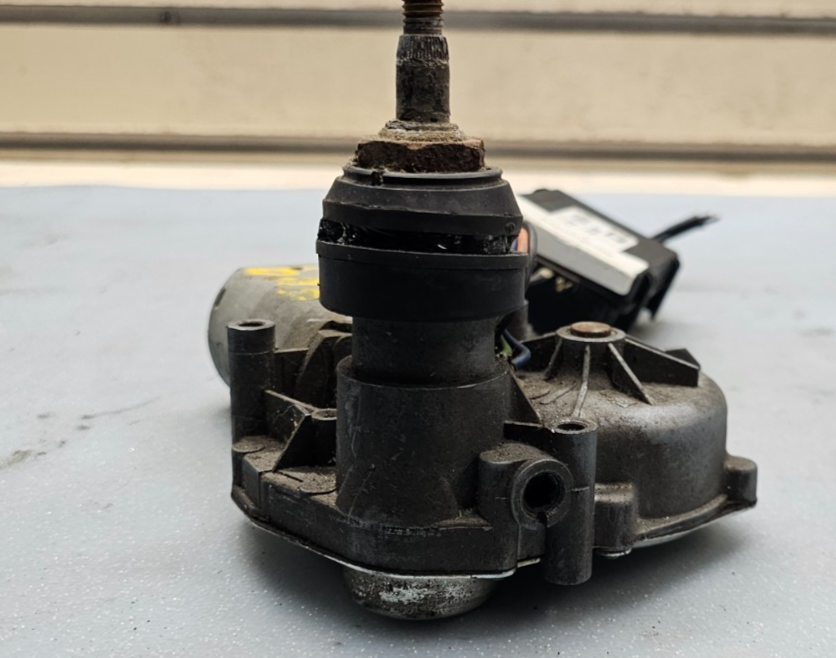 🔥2002-2005 Ford Explorer Back Glass Wiper Motor OEM