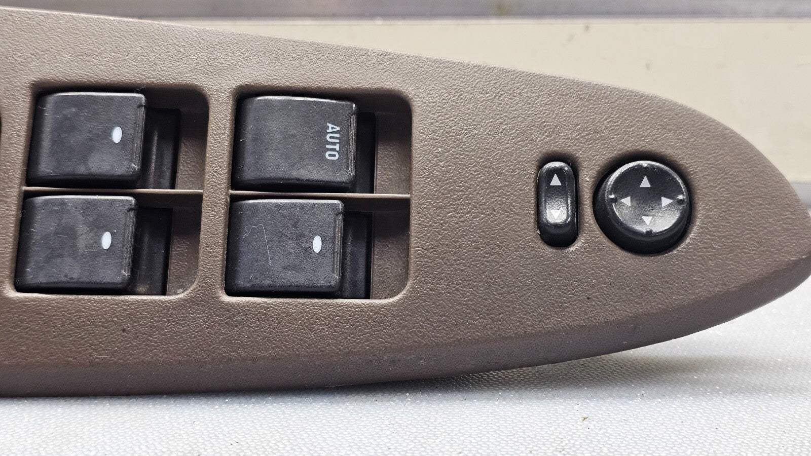 🔥06-08 IMPALA LEFT DRIVER MASTER POWER WINDOW SWITCH BEZEL ASSEMBLY DARK TAN