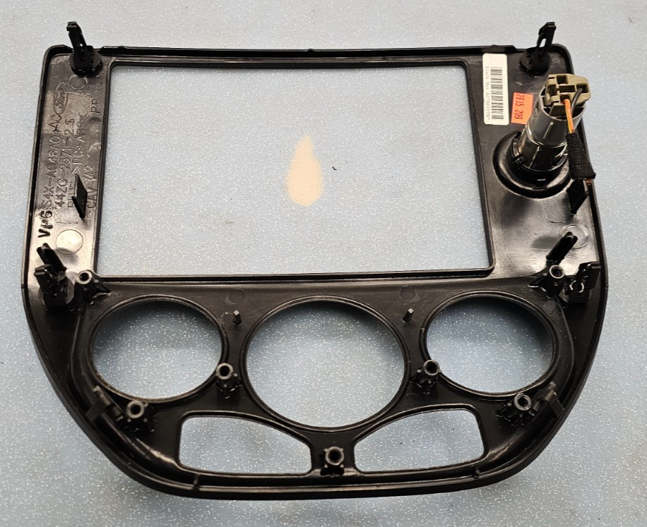 🔥05-07 FORD FOCUS FRONT CENTER DASH RADIO CLIMATE CONTROL BEZEL TRIM PANEL OEM