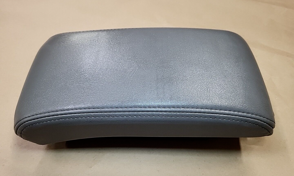 🔥08-12 Chevy Malibu FRONT CENTER CONSOLE LID ARMREST ASSEMBLY STORAGE COVER OEM