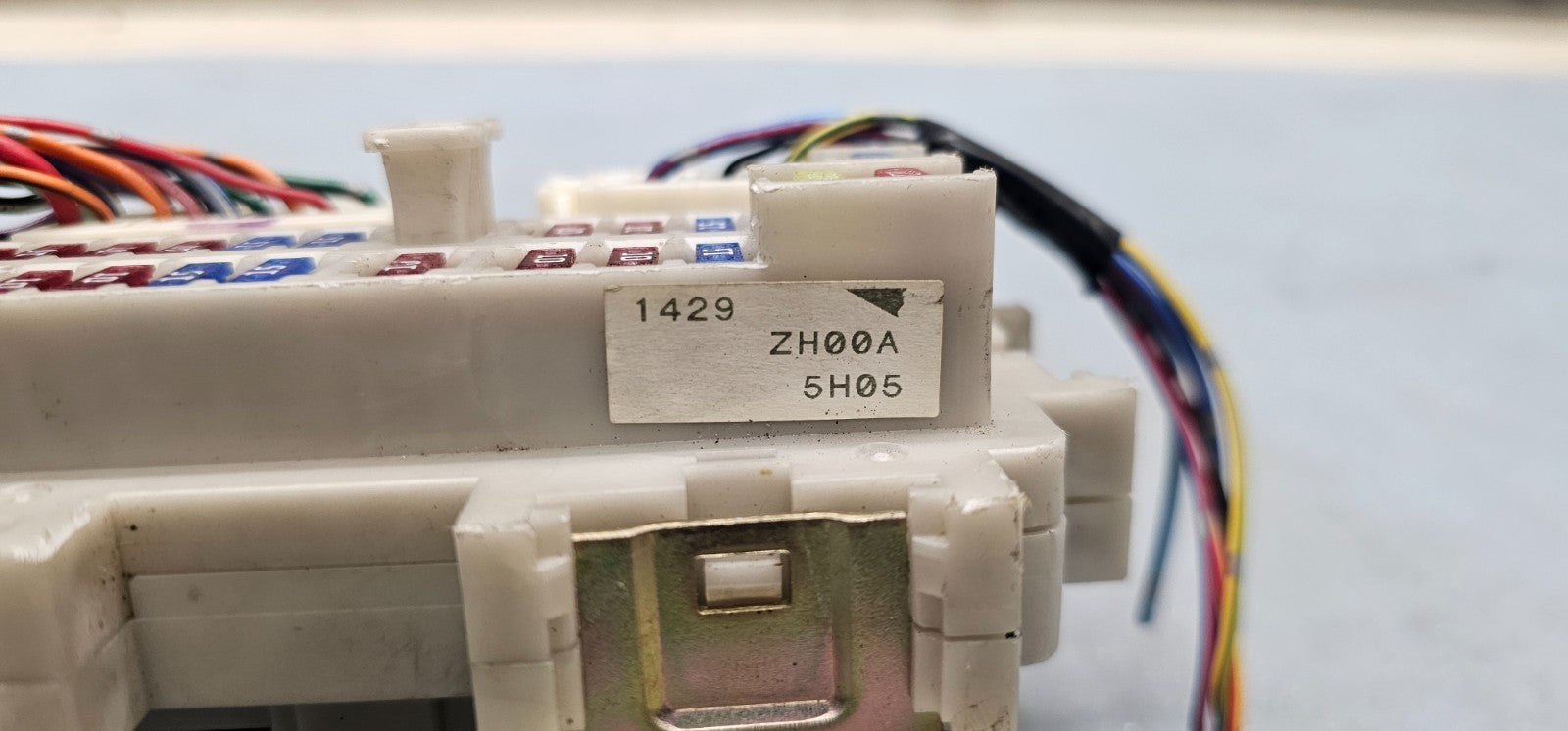 🔥04-11 Armada Titan Infiniti QX56 Interior Cabin Fuse Box Relay Junction BCM