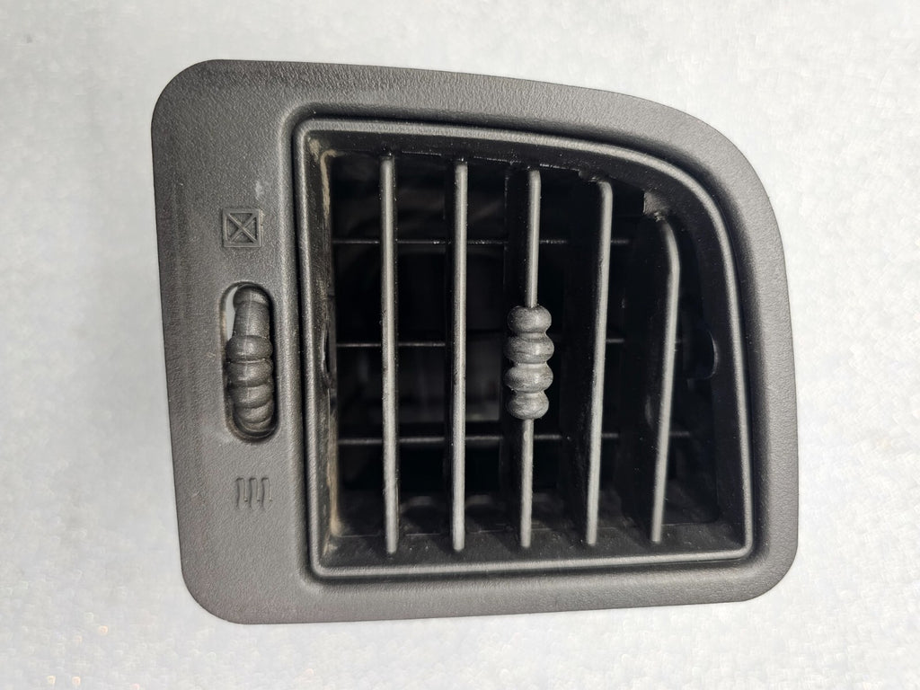🔥99-06 Chevy Silverado Sierra Headlight Switch Air Vent left GRAY HS19