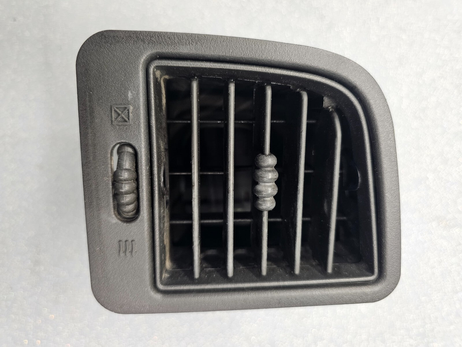 🔥99-06 Chevy Silverado Sierra Headlight Switch Air Vent left GRAY HS19