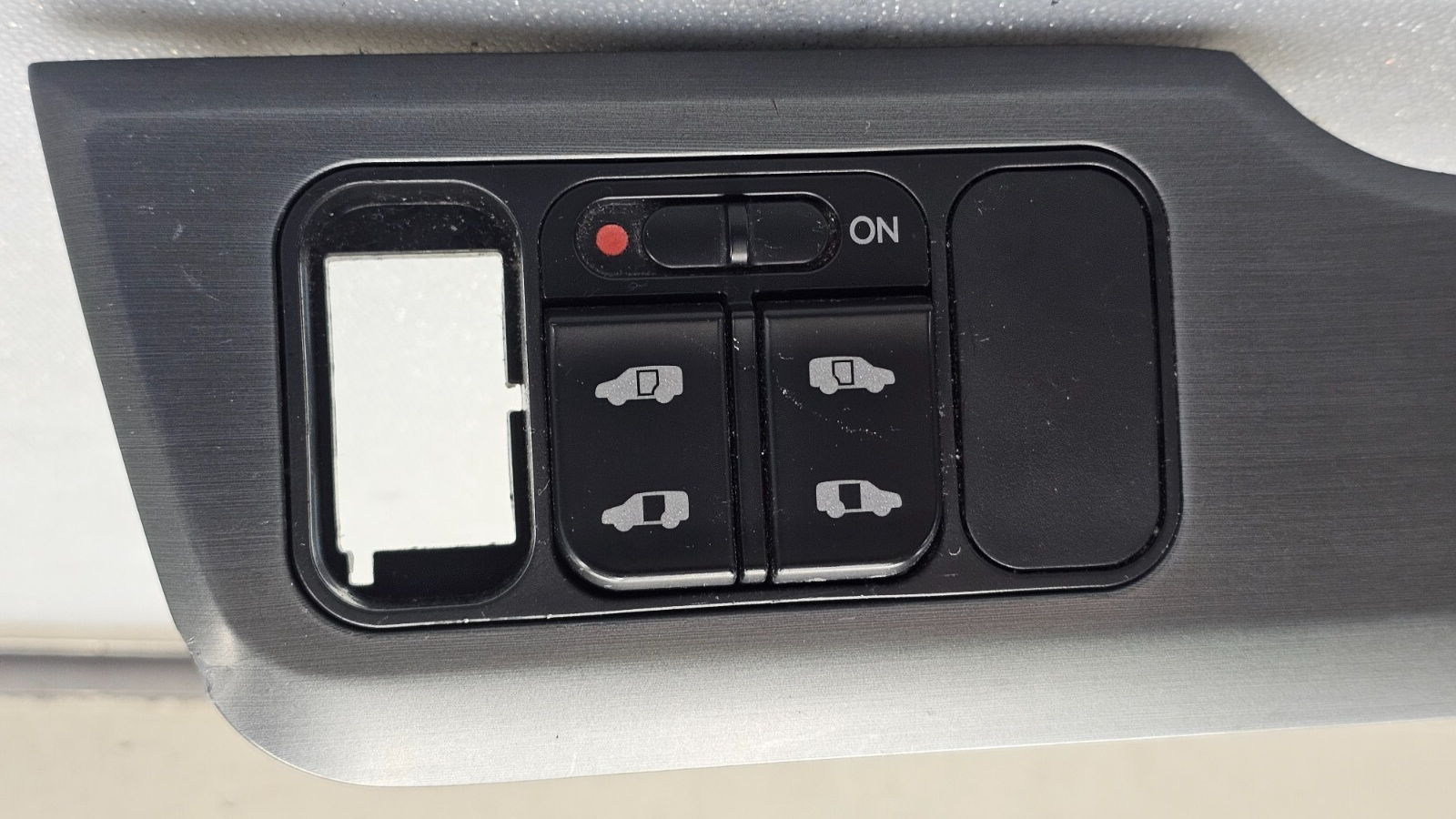 🔥05-10 Honda Odyssey Door Sun Roof Control Switch Sliding Slide Power Side Gray