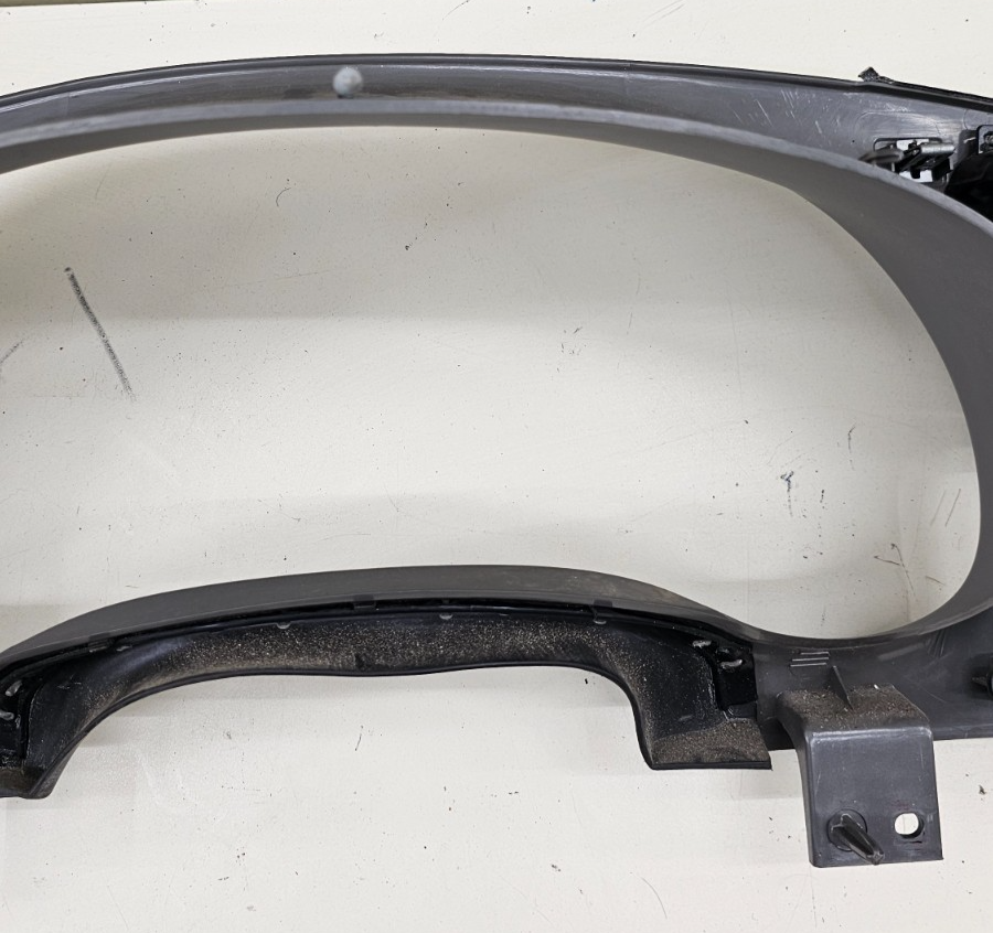 02-09 Trailblazer Dash Instrument Cluster Speedometer Bezel Trim Panel Gray C10