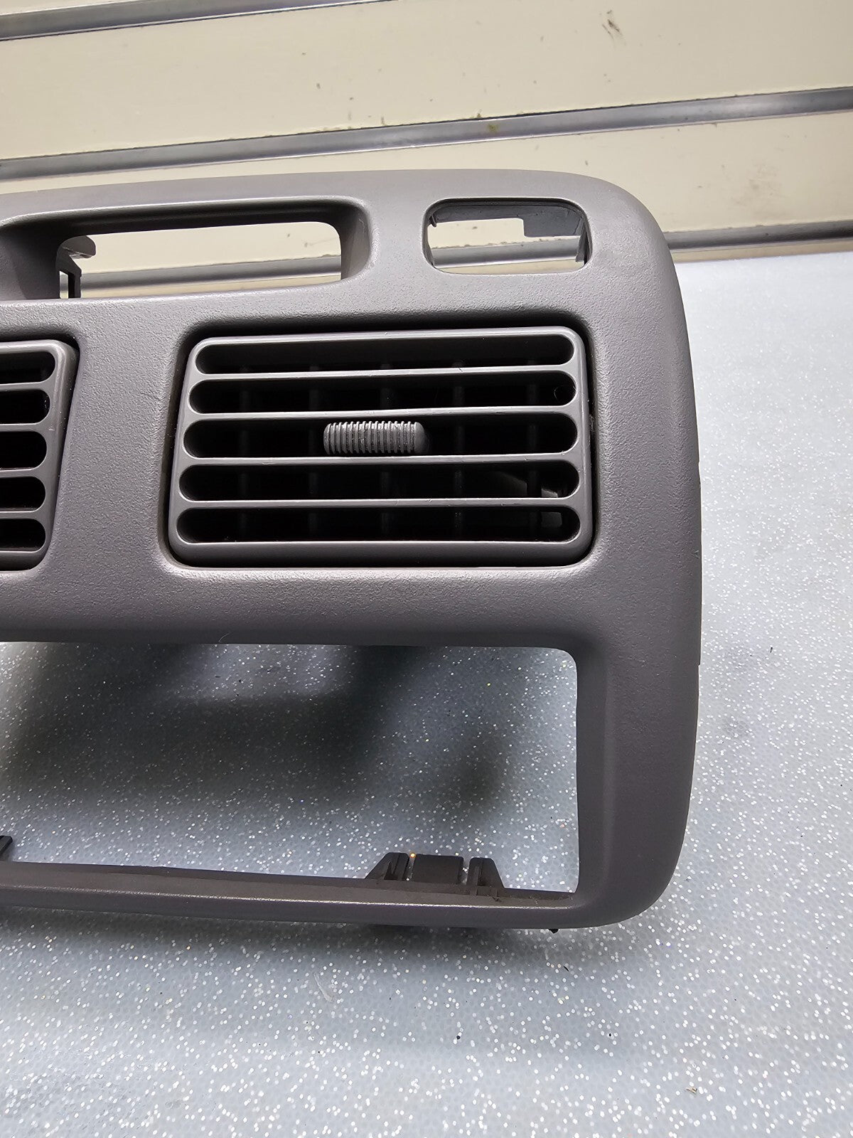 🔥98-02 Toyota Corolla Center Dash AC Air Vent Grille Radio Bezel Trim Panel B34