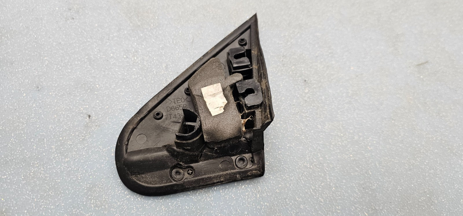 🔥07-14 FORD EDGE RIGHT Fender UPPER BOLT Trim Molding Mirror Cover TRIANGLE OEM