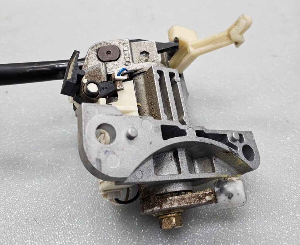04-15NissanTitan Steering Column Automatic Shifter Assembly Transmission Control