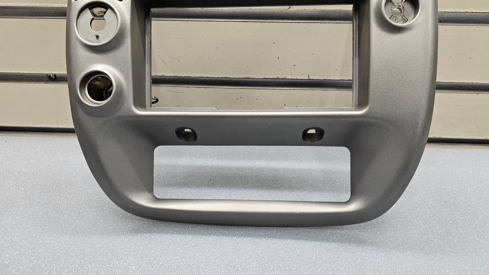 95-10 Ford Ranger EXPLORER Center Dash Radio Trim Surround Bezel Trim SILVER B2