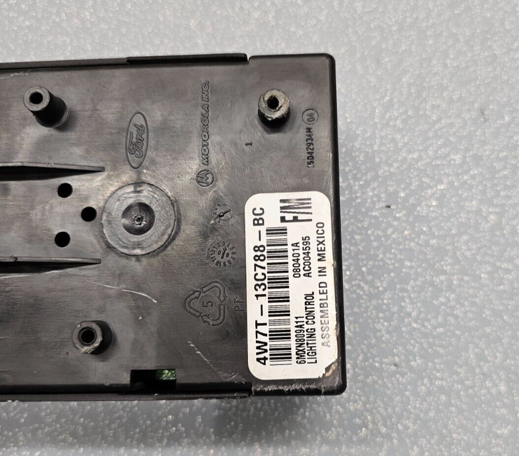 🔥01-04 MERCURY GRAND CROWN VIC LIGHTING CONTROL MODULE   1W7T-13C788-AB/AC/AD