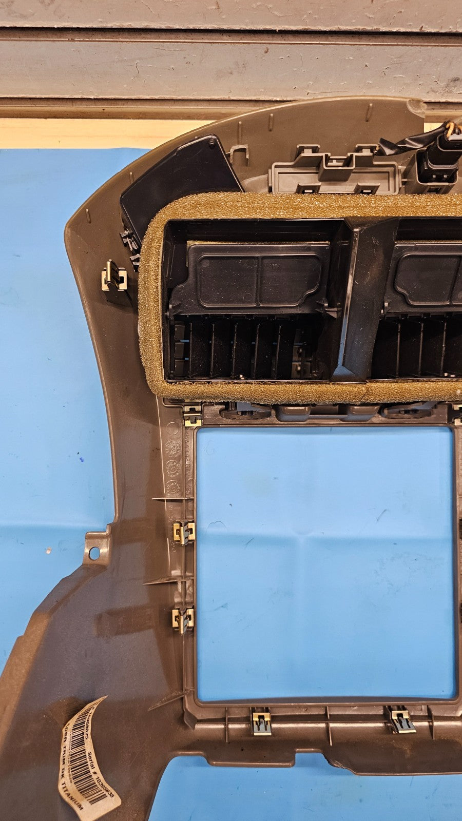 🔥04-07 MALIBU Dash FM RADIO Display Stereo BEZEL Climate Control DARK TAN B7