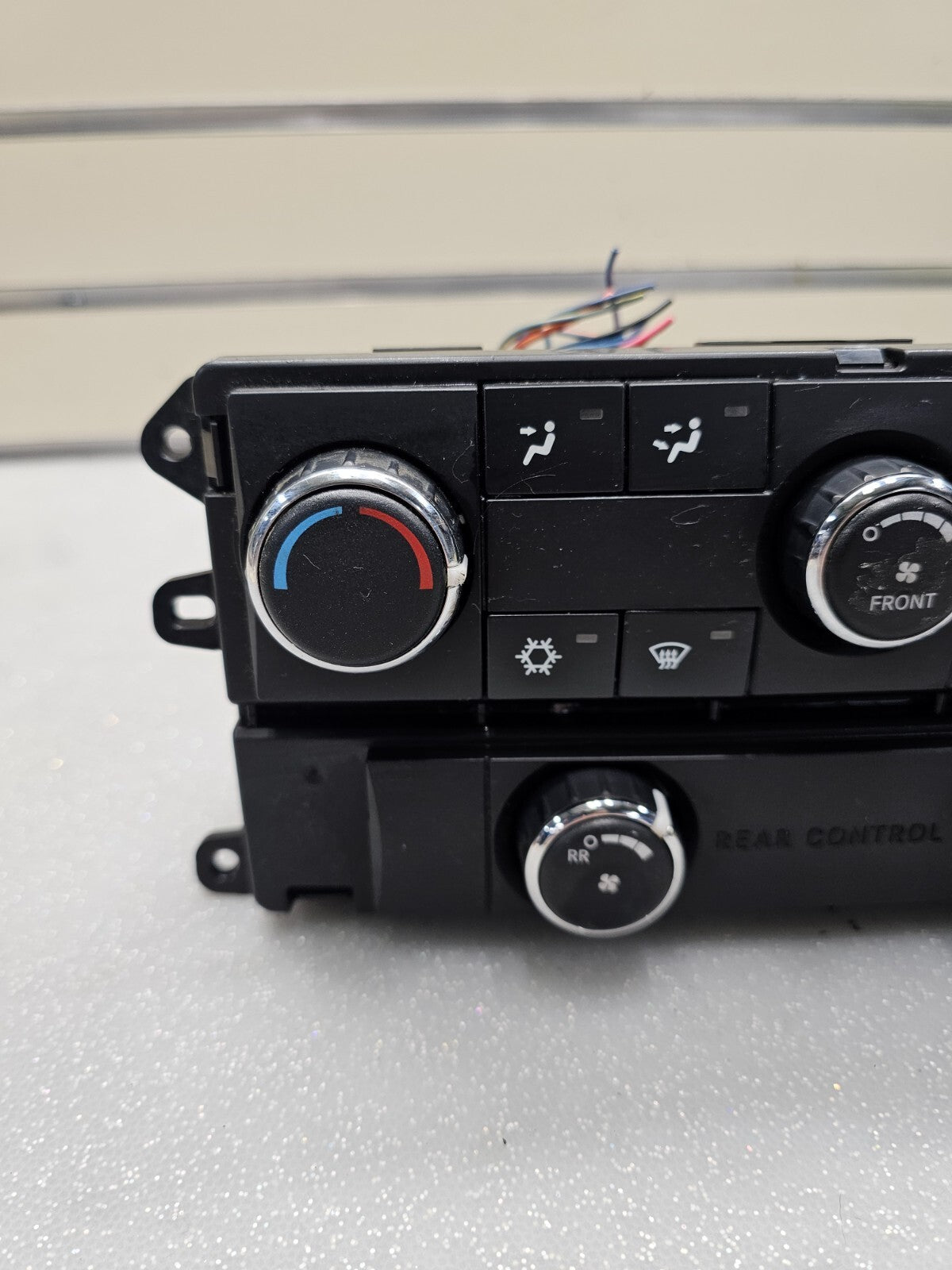 08-10 Grand Caravan Town Country Dash AC Heater Climate Temperature Control Unit