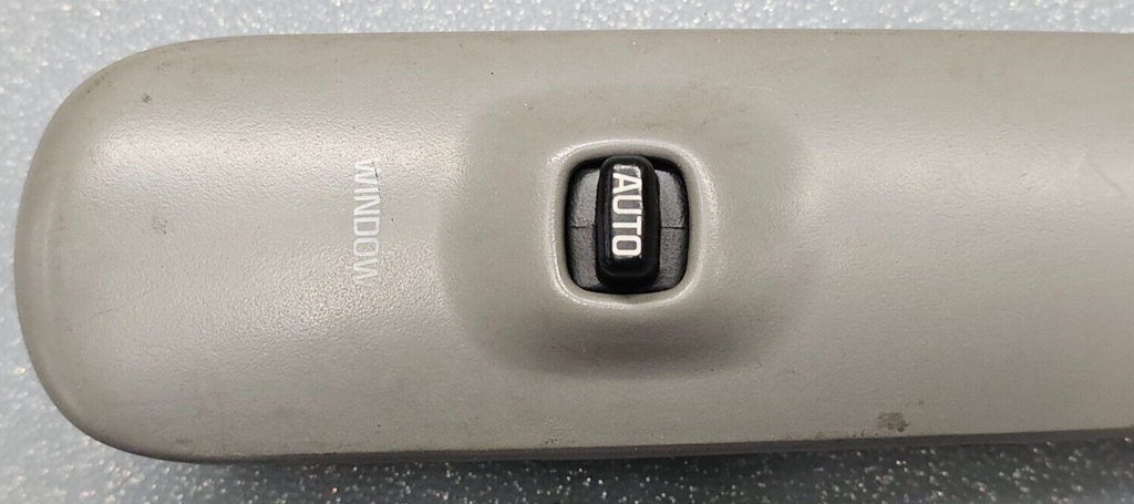 🔥00-05 Buick Lesabre Right Passenger Power Window Switch Trim Assembly Gray