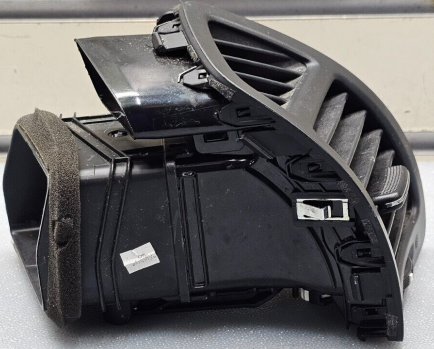 🔥11-13 Kia Sorento Dash Right Passenger A/C Heater Air Vent Duct Grille OEM