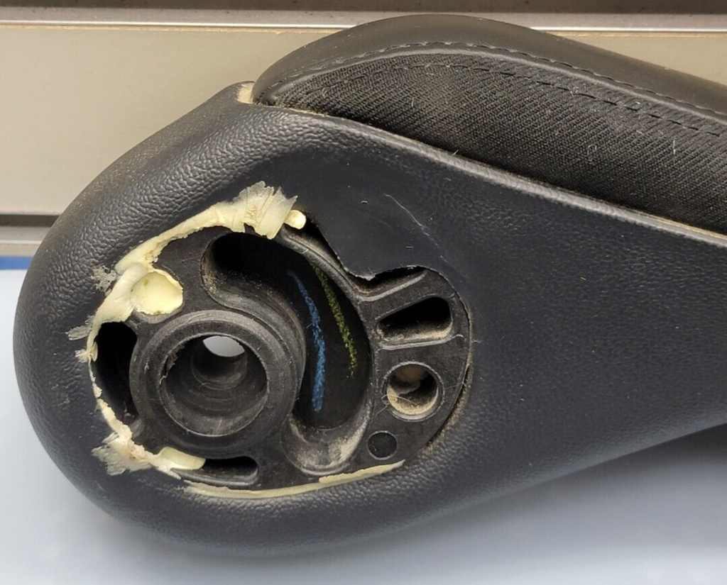 🔥11-20 CARAVAN TOWN & COUNTRY RIGHT PASSENGER SIDE FRONT SEAT ARMREST BLACK