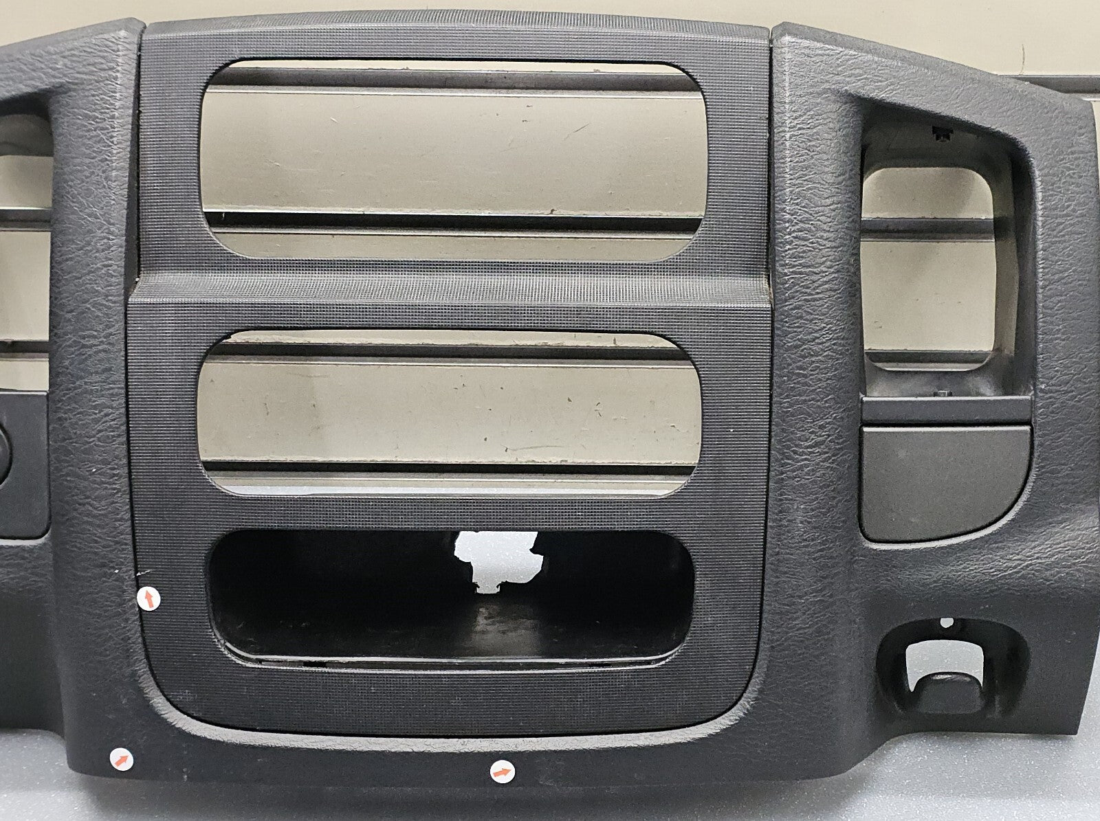 🔥02-05 Dodge RAM Dash RADIO Audio Stereo Bezel Climate Trim Panel Black B10
