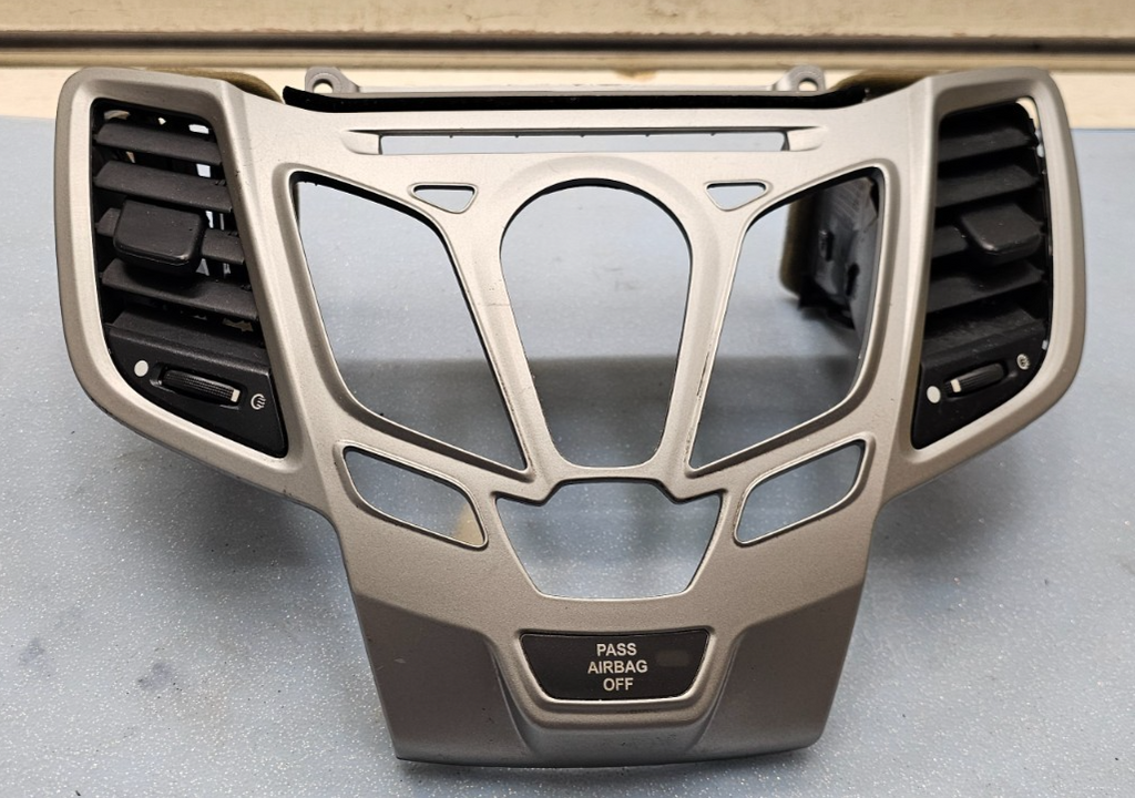 🔥11-13 FORD FIESTA MK6 Sport Dash AM FM Radio Bezel Stereo Display CD SILVER