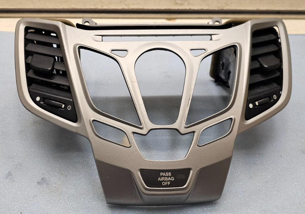 🔥11-13 FORD FIESTA MK6 Sport Dash AM FM Radio Bezel Stereo Display CD SILVER
