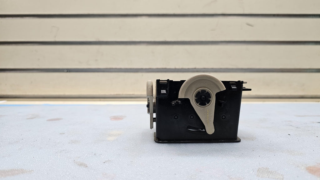 🔥00-05 Chevy Impala Dash Left DRIVER AC HVAC A/C Heater Air Vent TAN OEM